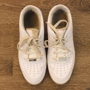 Air Force 1 - Sage Low (women's)